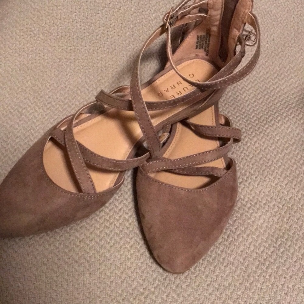 Lauren Conrad flats.